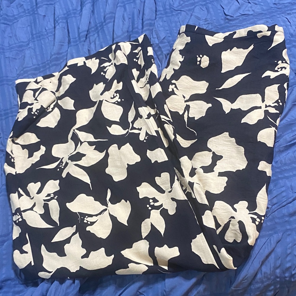 Halogen Navy and White Wide Leg Pants with Floral Print